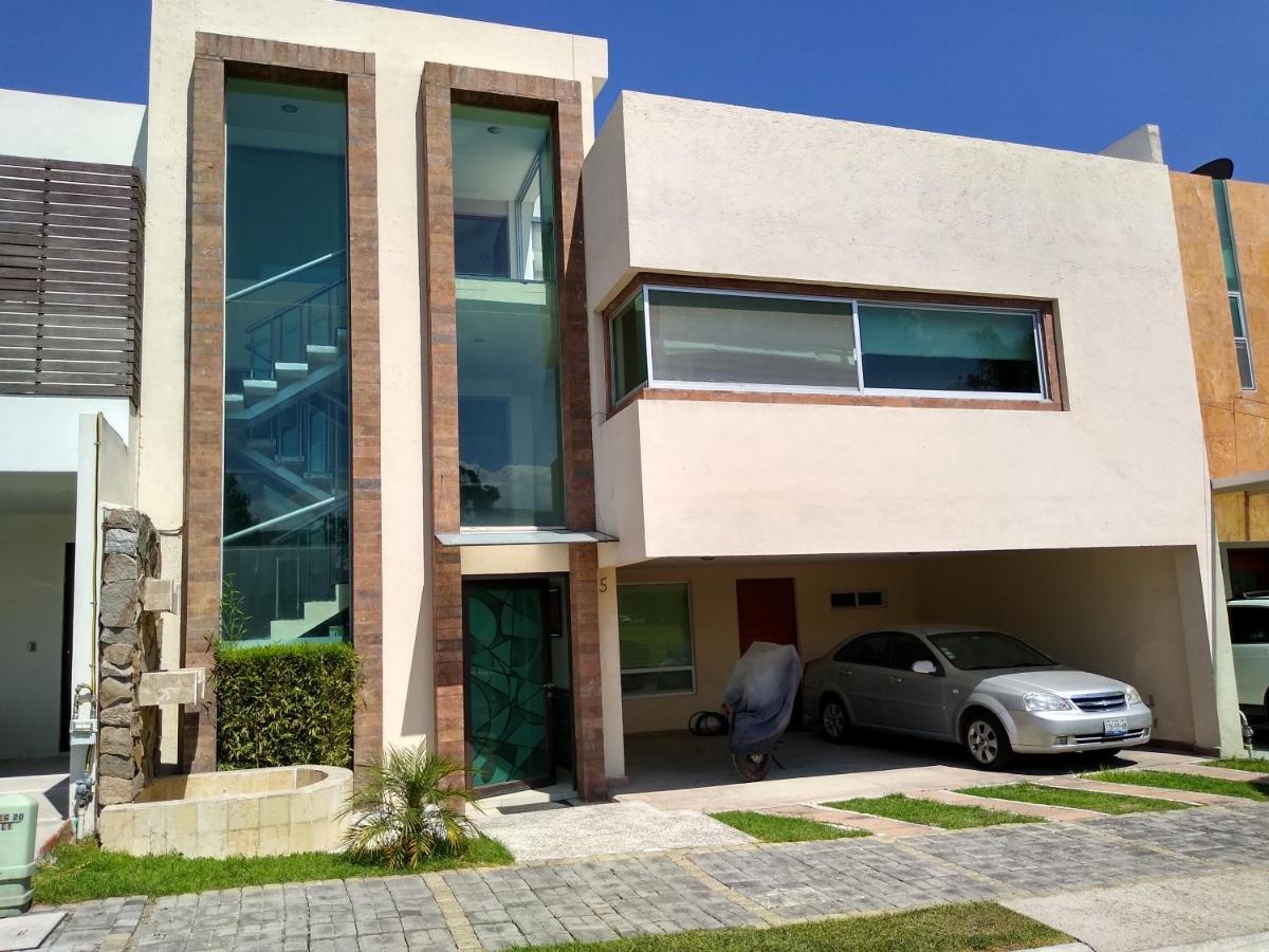 Habitaciones Business Class En Lomas De Angelopolis Tlaxcalancingo Ngoại thất bức ảnh