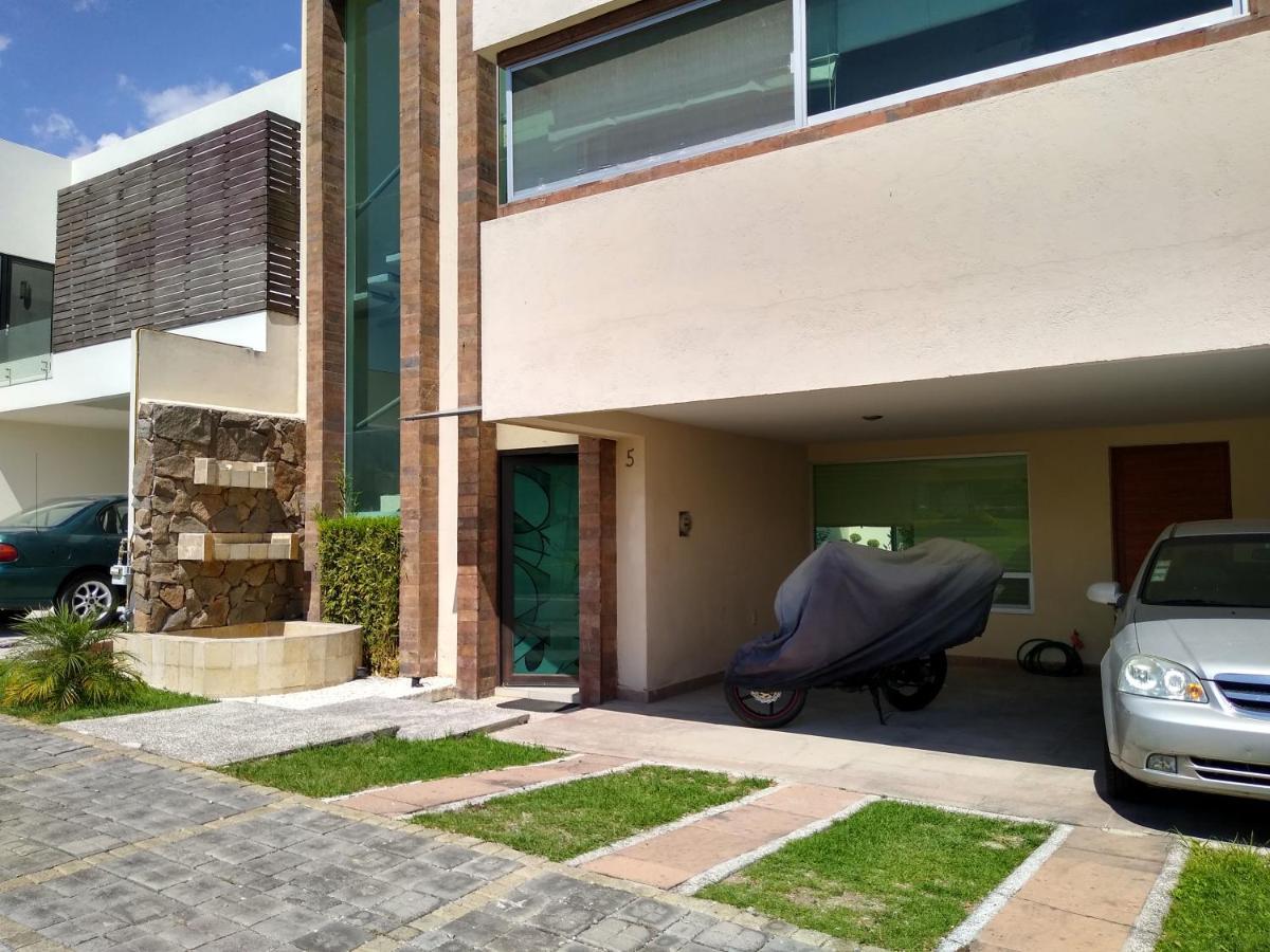 Habitaciones Business Class En Lomas De Angelopolis Tlaxcalancingo Ngoại thất bức ảnh